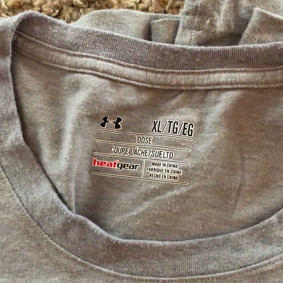 XL - Long Sleeve Grey UA American Flag shirt - Picture 2 of 6